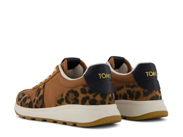 TRVL LITE Retro Sneaker - Women's