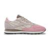 Classic Leather Sneaker Beige/Pink view