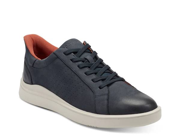 Featuring a pair of orthotic-friendly shoes from Rockport.