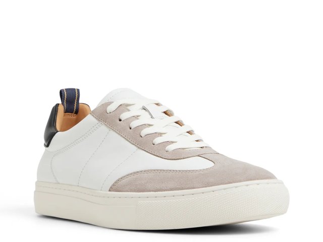 Emmerson Sneaker