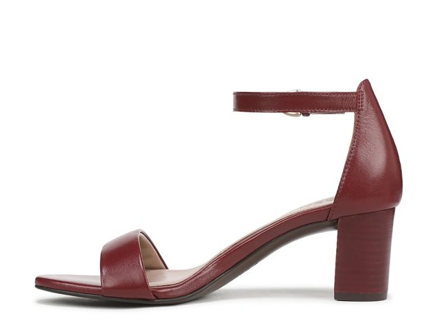 Vera Sandal