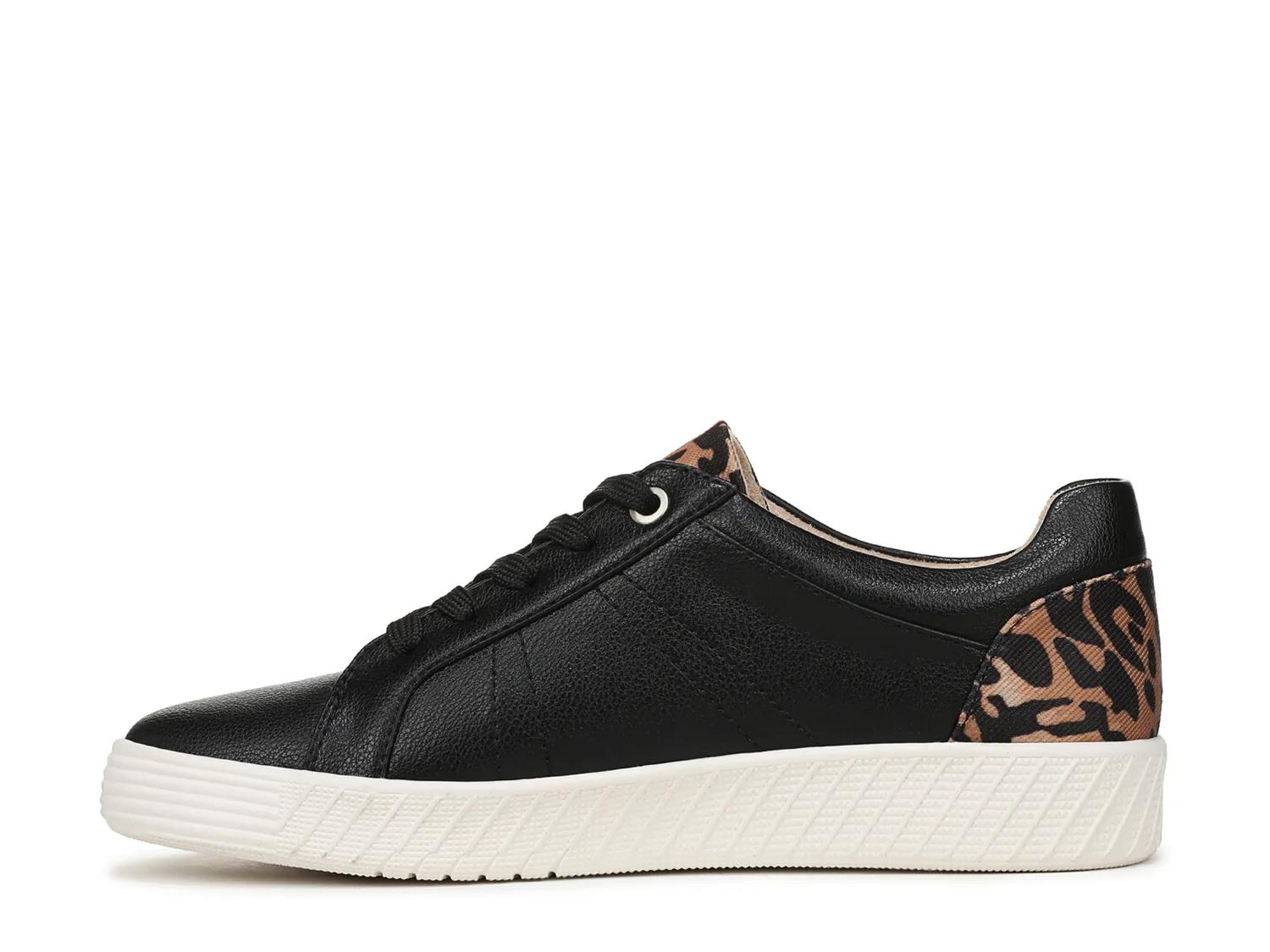 Neela Sneaker