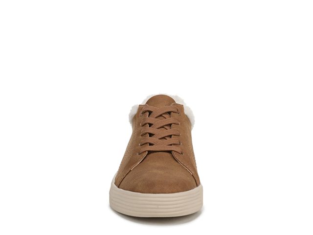 Neela Sneaker