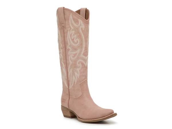 Click to shop women's New Arrivals Boots at DSW Designer Shoe Warehouse.