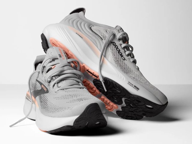 Brooks Adrenaline 25 Running Shoe - Women's - Free Shipping | DSW