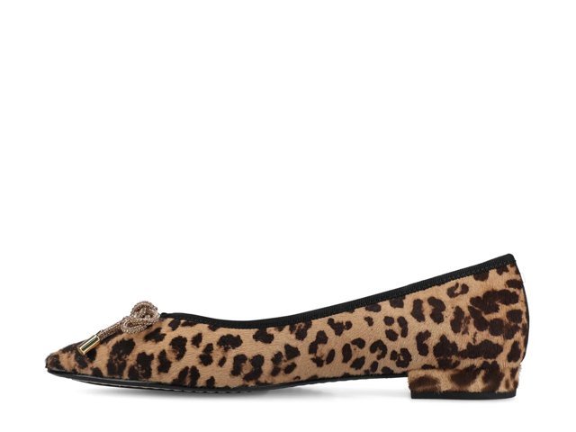 The Goldfinch 15 Flat