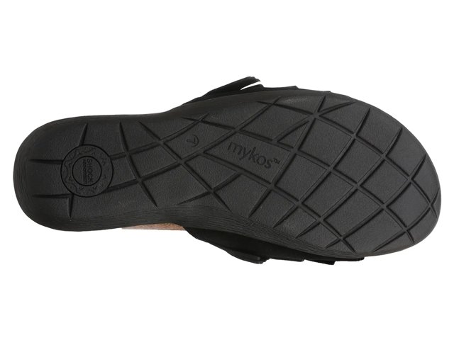 Clea Sandal - Women's