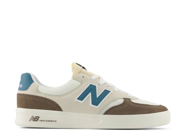 CT300 v3 Court Sneaker