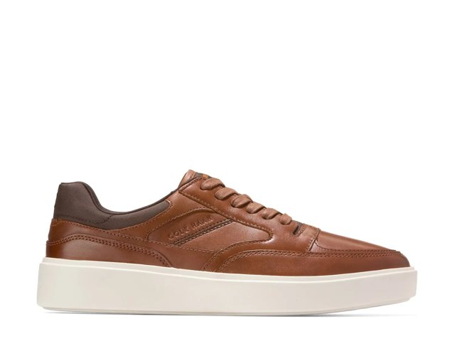 Grand Crosscourt Traveler Setshot Sneaker