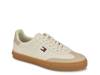 Lazsie Sneaker Ivory view
