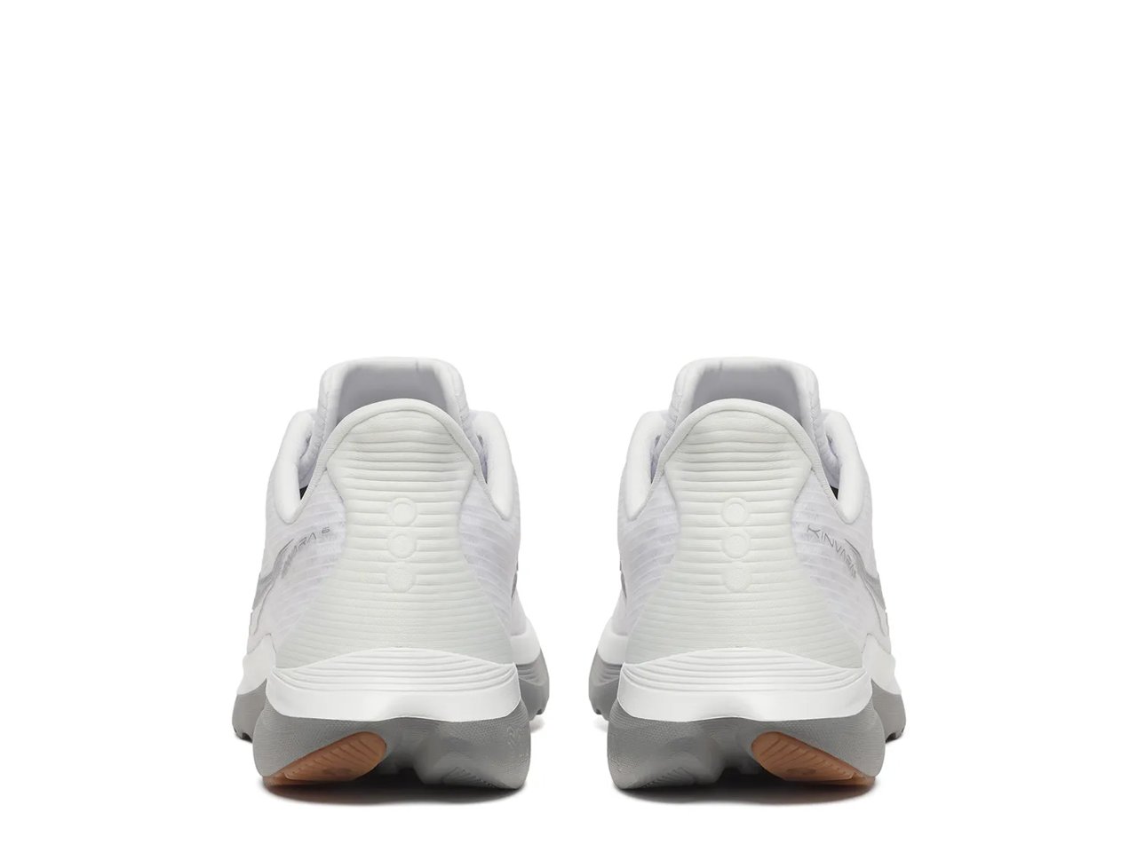Kinvara 16 Running Shoe - Men's