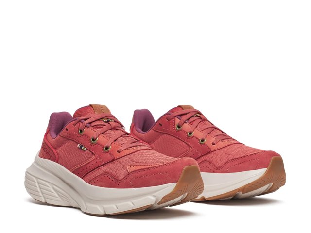 Guide Metro Running Shoe - Women's