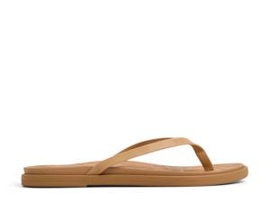 Click to shop women's flat sandals at DSW Designer Shoe Warehouse