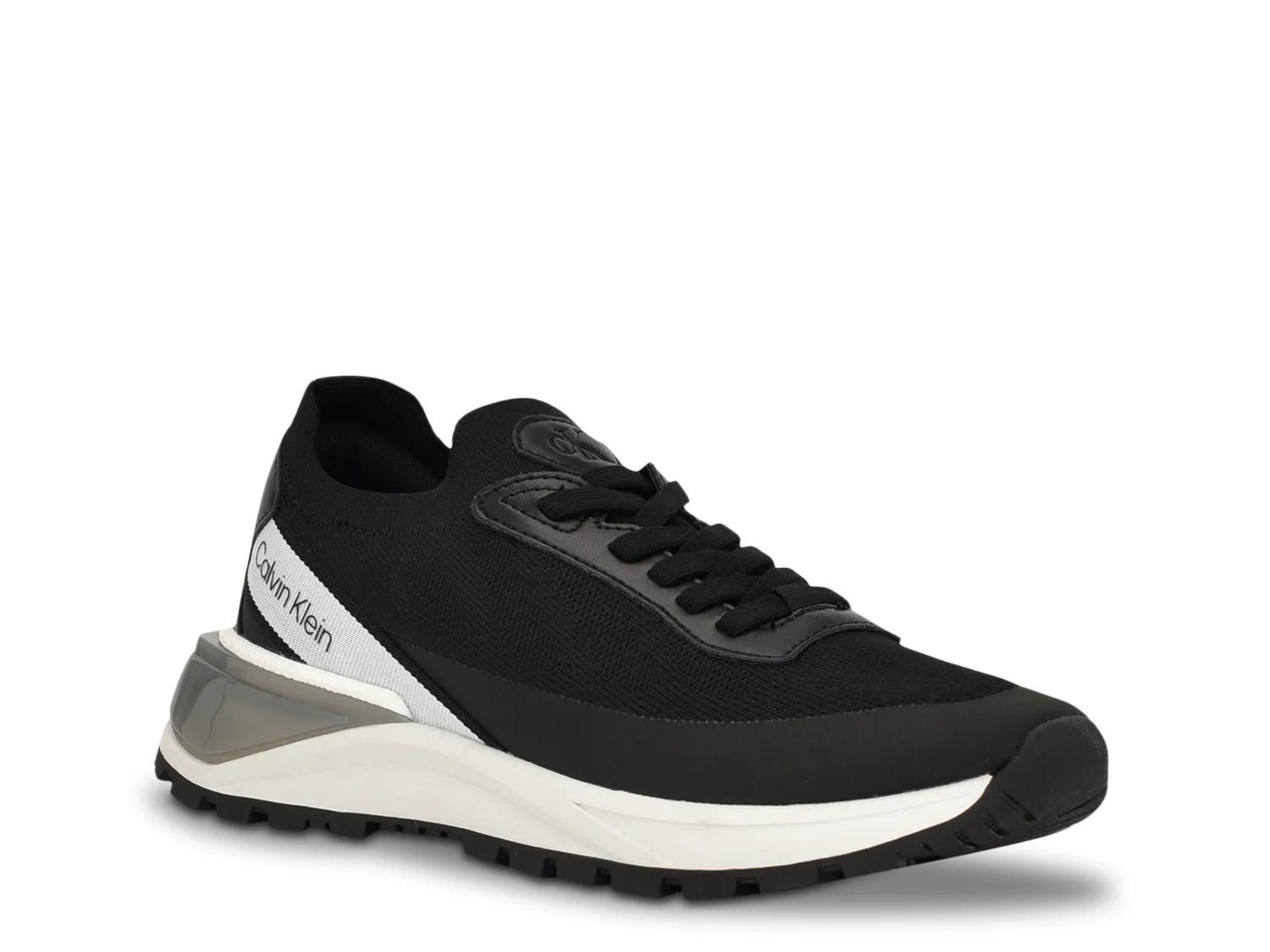 Geneo Sneaker - image 2