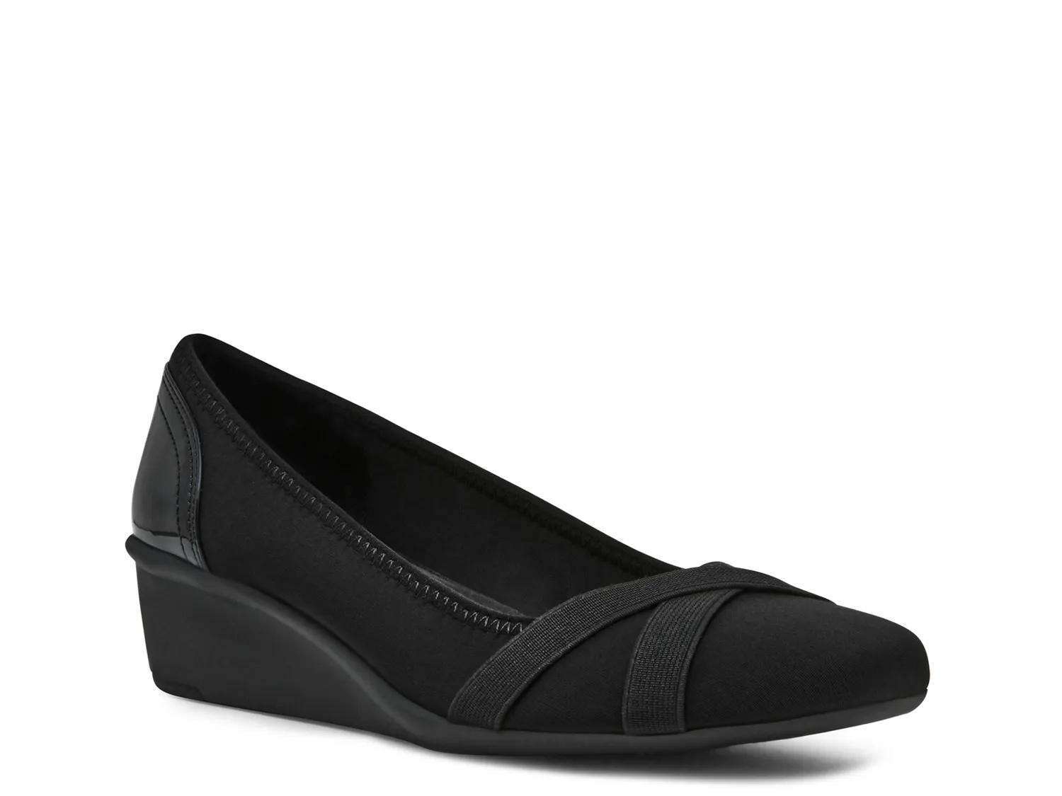 -  ,  Anne Klein