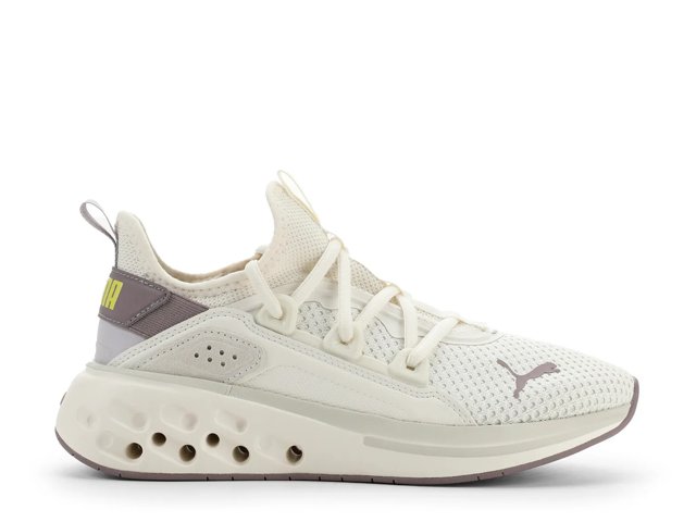 Softride Frequence Street Sneaker - Women's