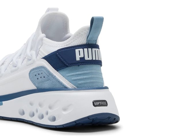 Softride Frequence Street Sneaker - Women's