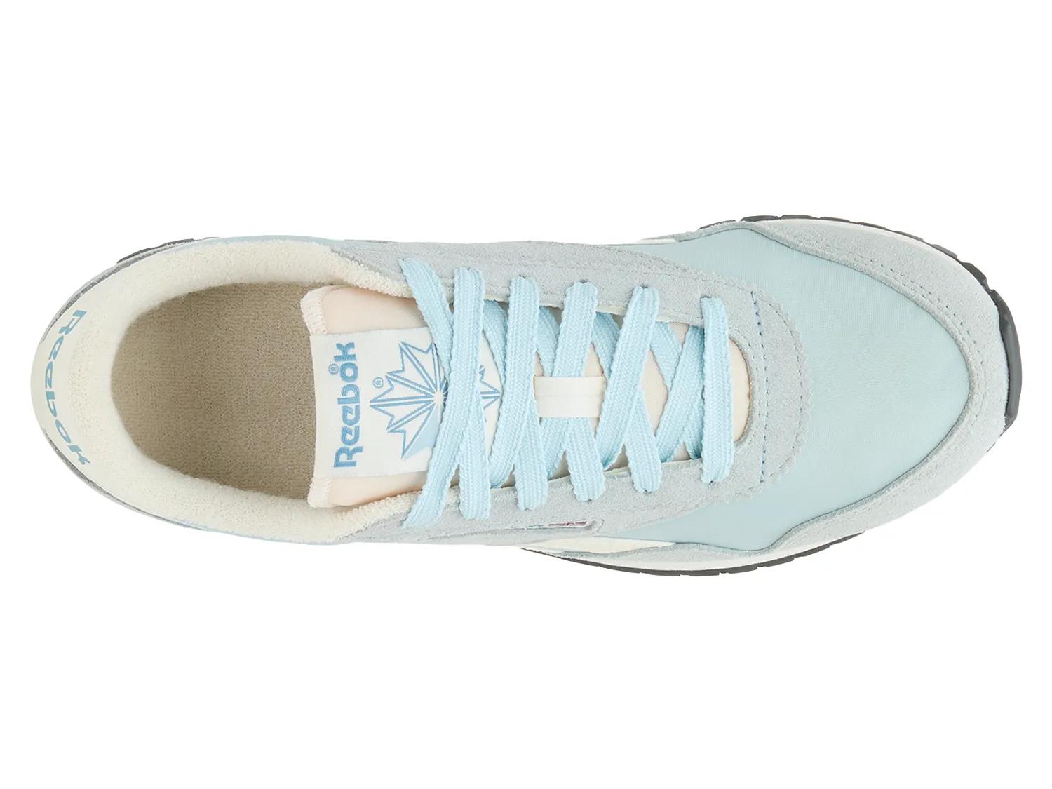 Classic AZ Sneaker