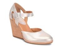 Harlow Wedge Pump Champagne view