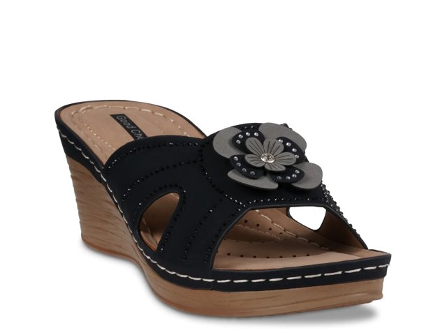 Fiora Wedge Sandal