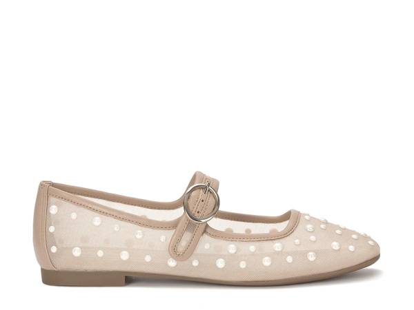 Click to shop women's flat heels at DSW Designer Shoe Warehouse