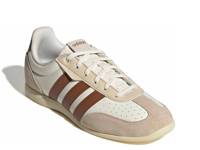 Barreda Lo Sneaker - Women's White/Taupe view