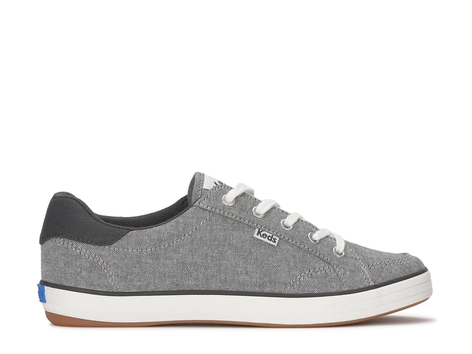 Center III Sneaker