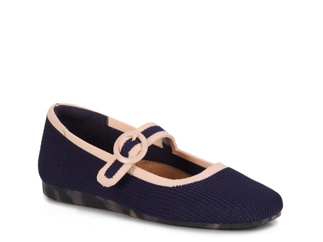 Naomi Mary Jane Flat