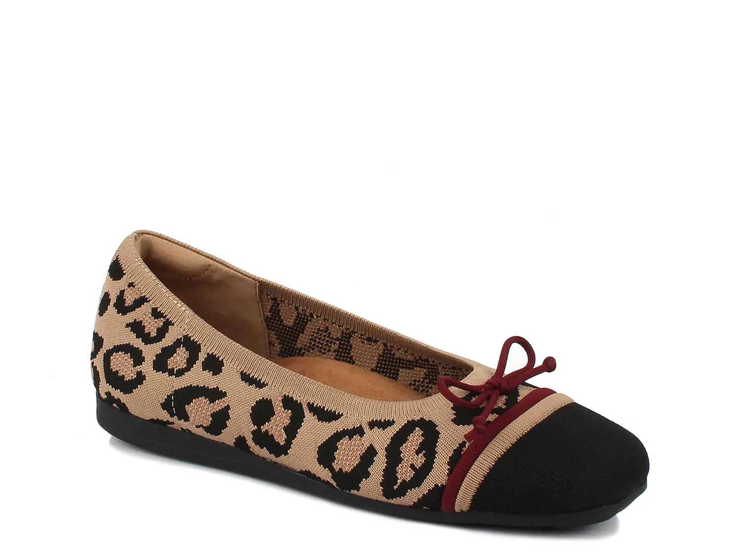 Noelle Flat - image 2