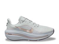 Winflo 12 Running Shoe - Women's White/Pink view