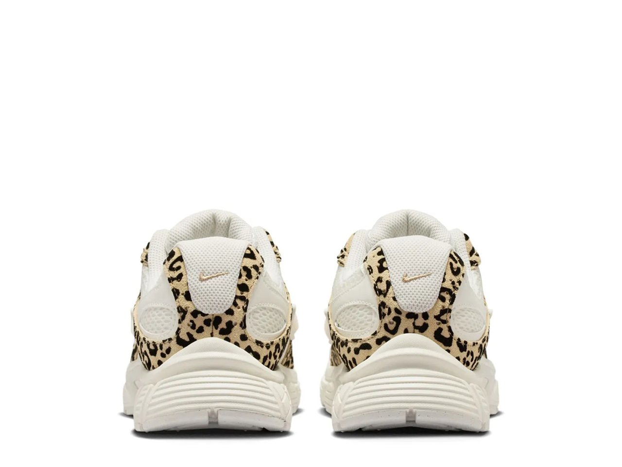 V5 RNR Sneaker - Women's