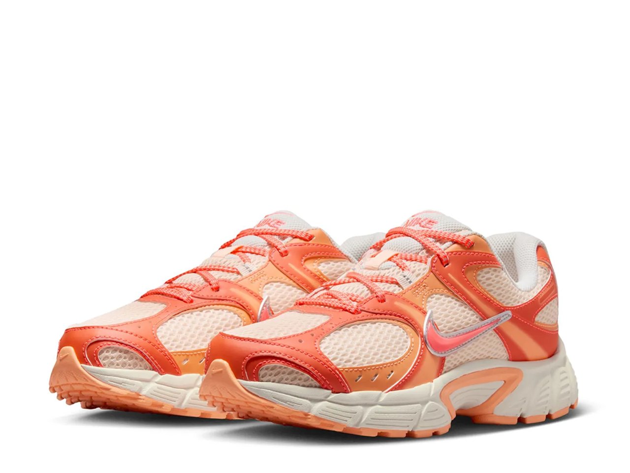 V5 RNR Sneaker - Women's