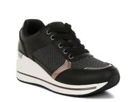 Vespera Sneaker Black view