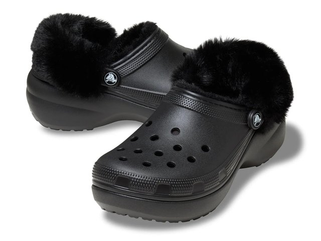 Crocs Classic Fuzzy Lined Platform Clog - Women display picture 2