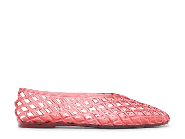 Featuring a red jelly flat.