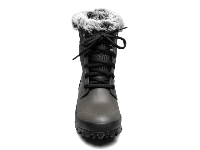 Arcata Plaid Snow Boot - Women's