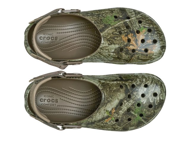 Crocs Realtree APX All Terrain Clog - Free Shipping | DSW display picture 2