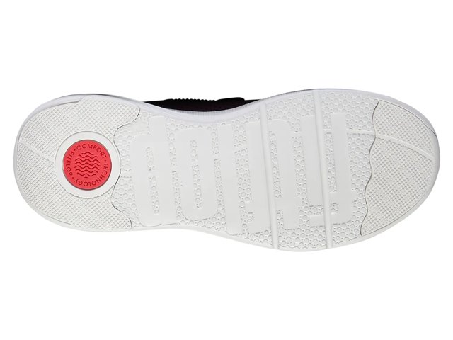 Super-Q Slip-On Sneaker