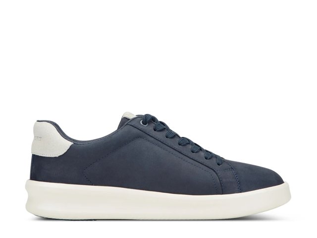 Lite Court Sneaker
