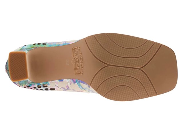 L'Artiste Peepadorb Pump - Free Shipping | DSW