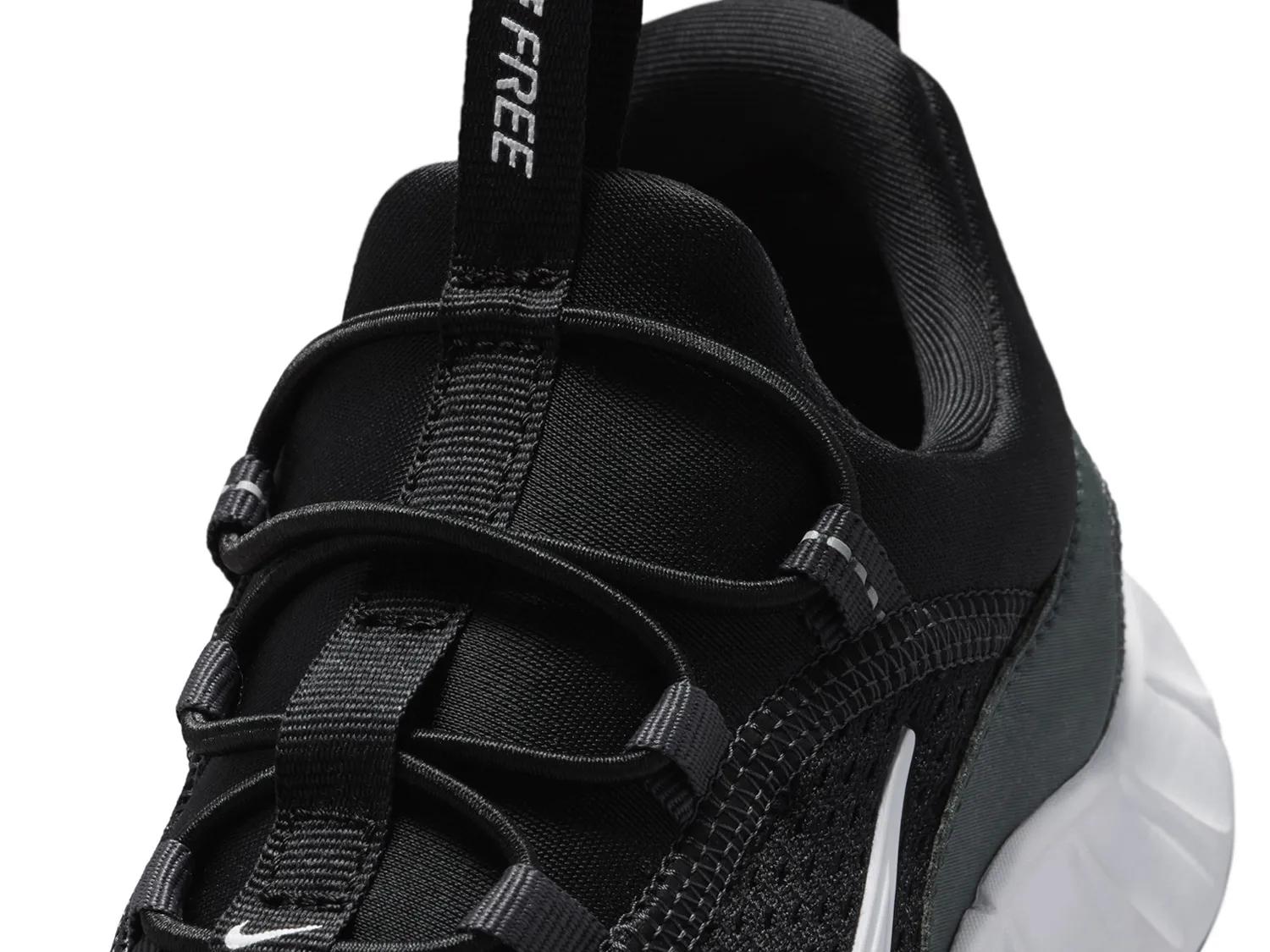 Free Ride Sneaker