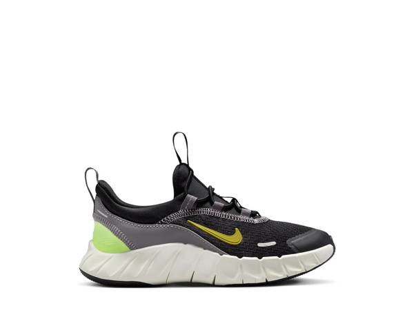Click to shop boys slip-on sneakers at DSW Designer Shoe Warehouse.