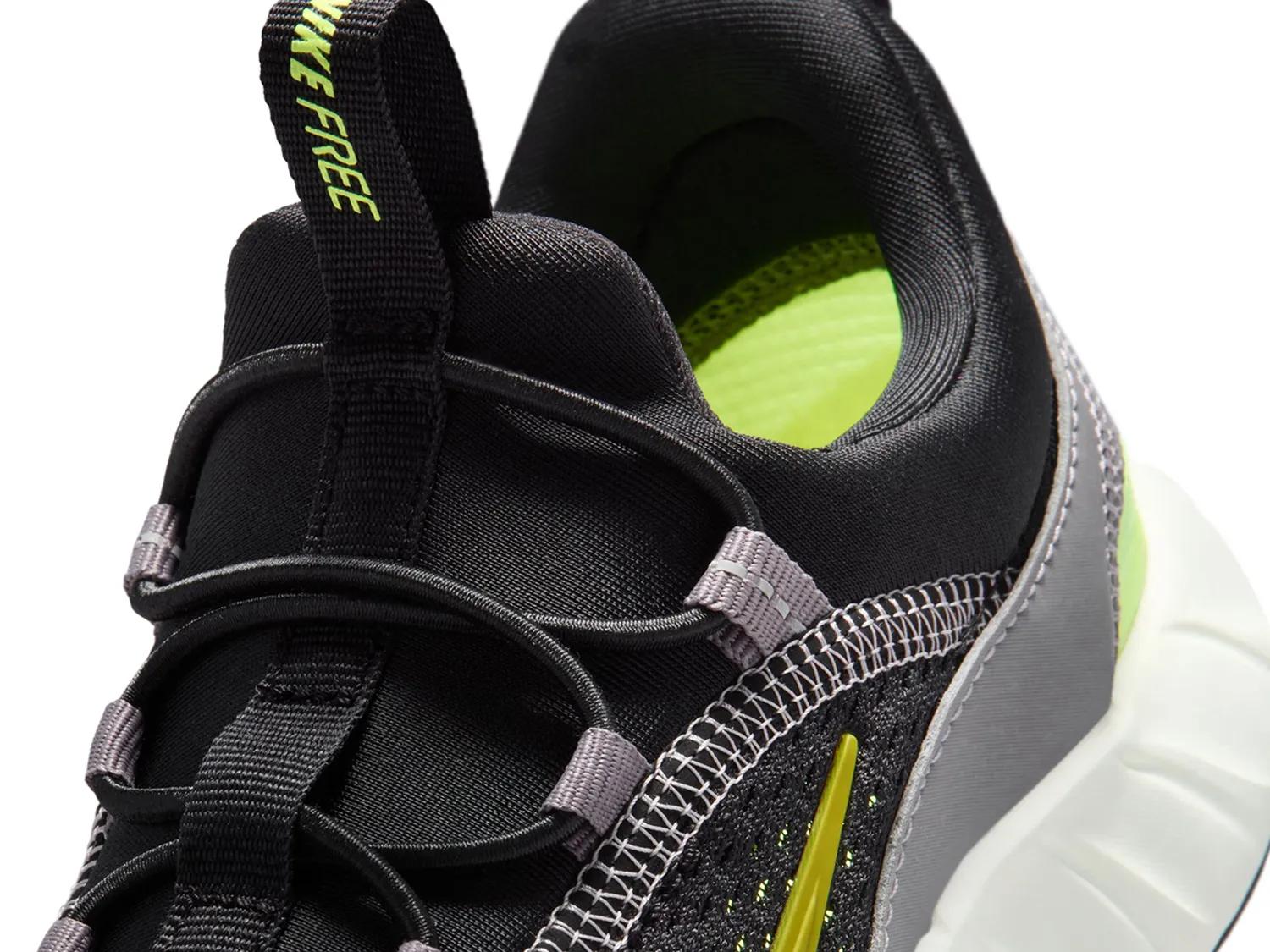 Free Ride Sneaker