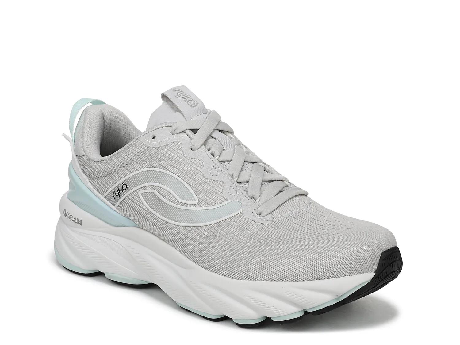 Distance LX Running Shoe - Women's - image 4