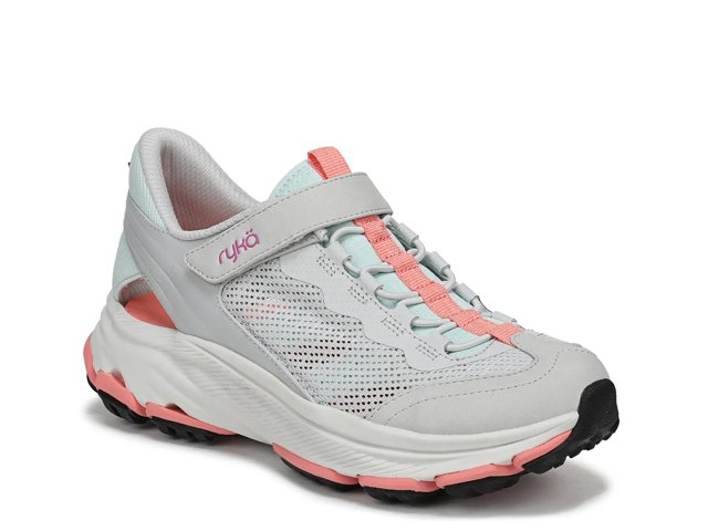 Devotion Max Fisherman Trail Shoe - Women's