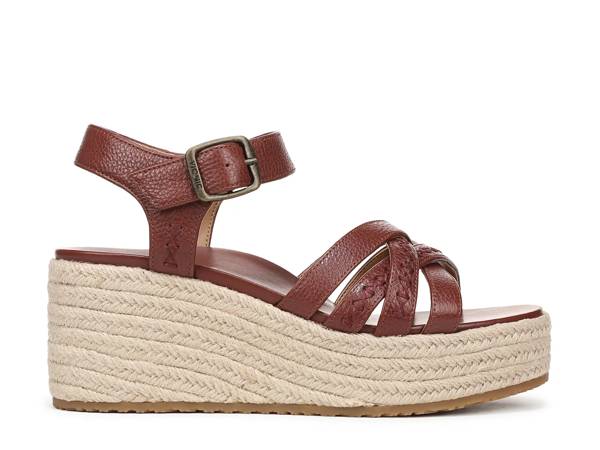 Click to shop Vionic Sandals at DSW Designer Shoe Warehouse