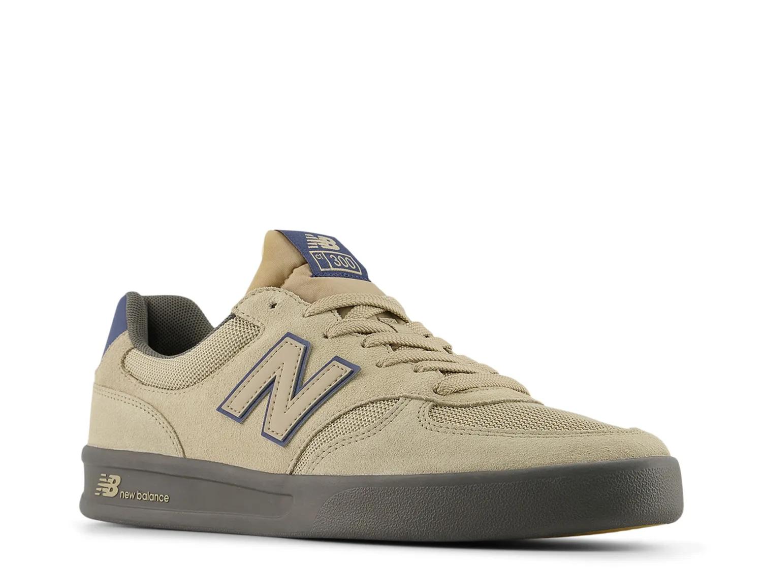 CT300 v3 Court Sneaker