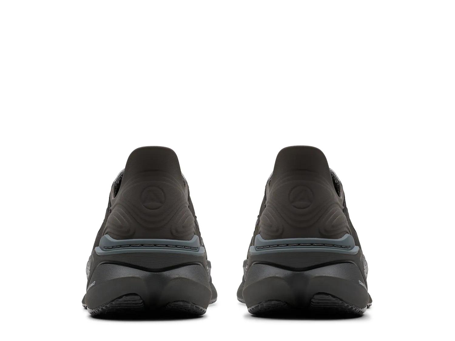 Pace Sneaker - Women's