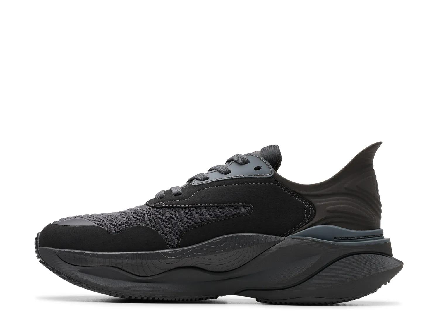 Pace Sneaker - Women's