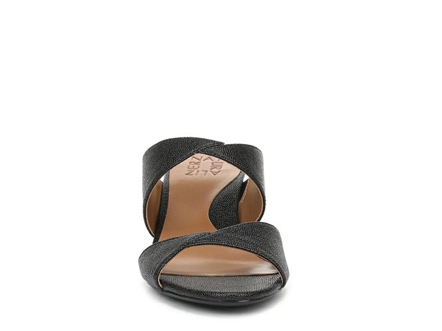 Nessa Sandal